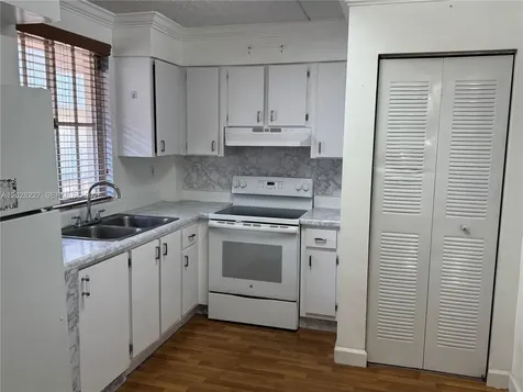6195 NW 186th Street Hialeah FL 33015