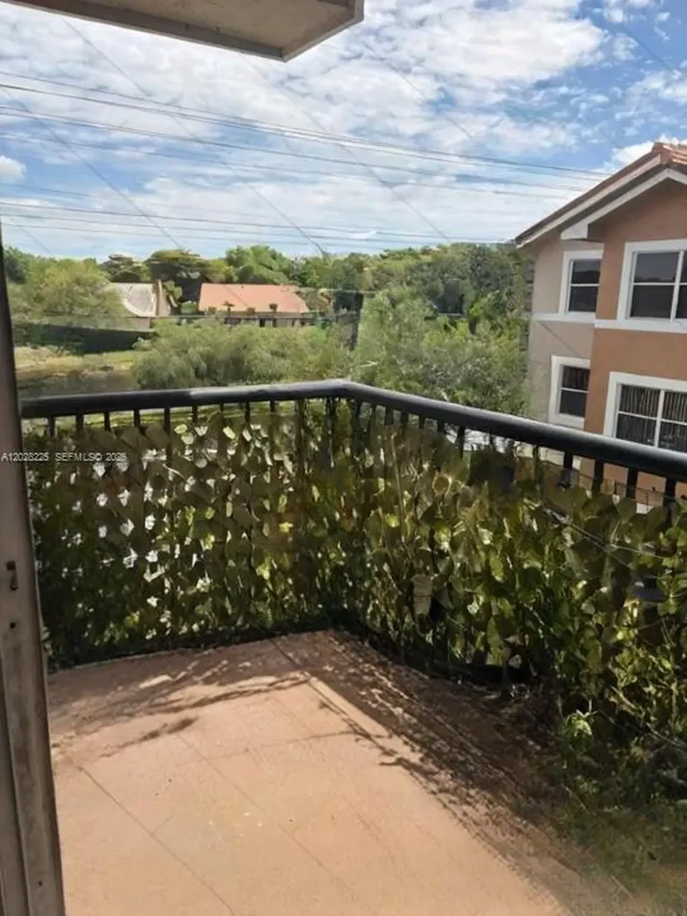 8761 Wiles Road Coral Springs FL 33067