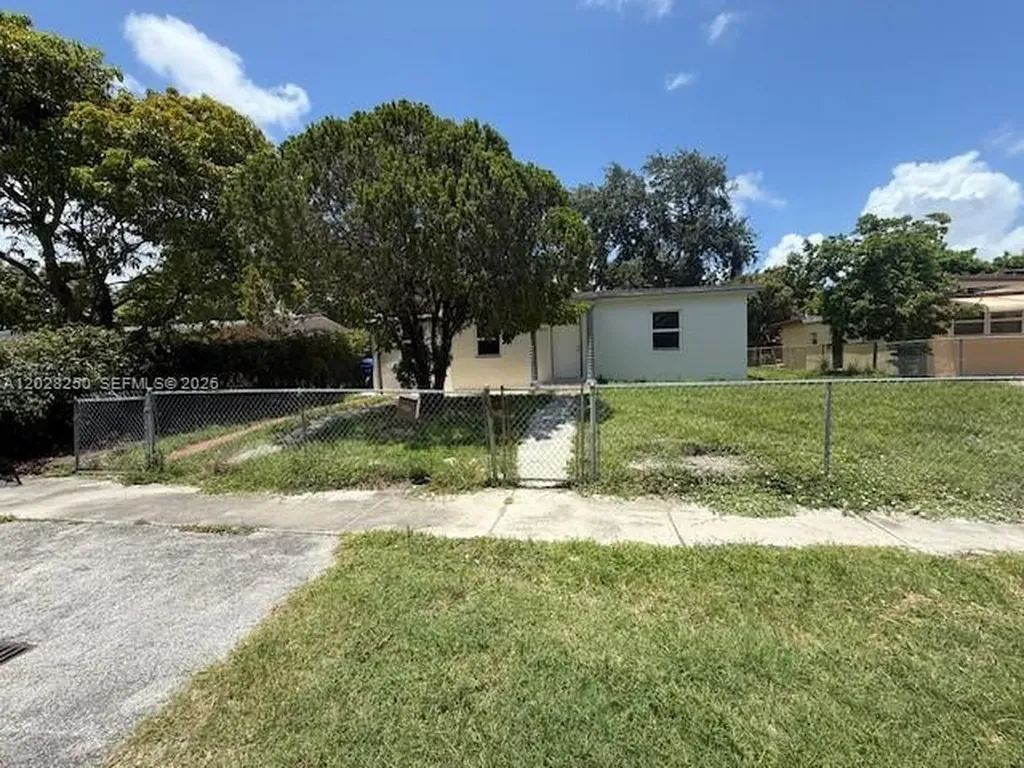 1481 NE 155th Terrace North Miami Beach FL 33162