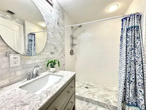 500 NE 29th Street Miami FL 33137