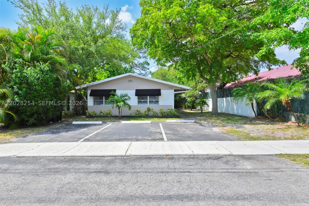 1716 SW 11th Court Fort Lauderdale FL 33312