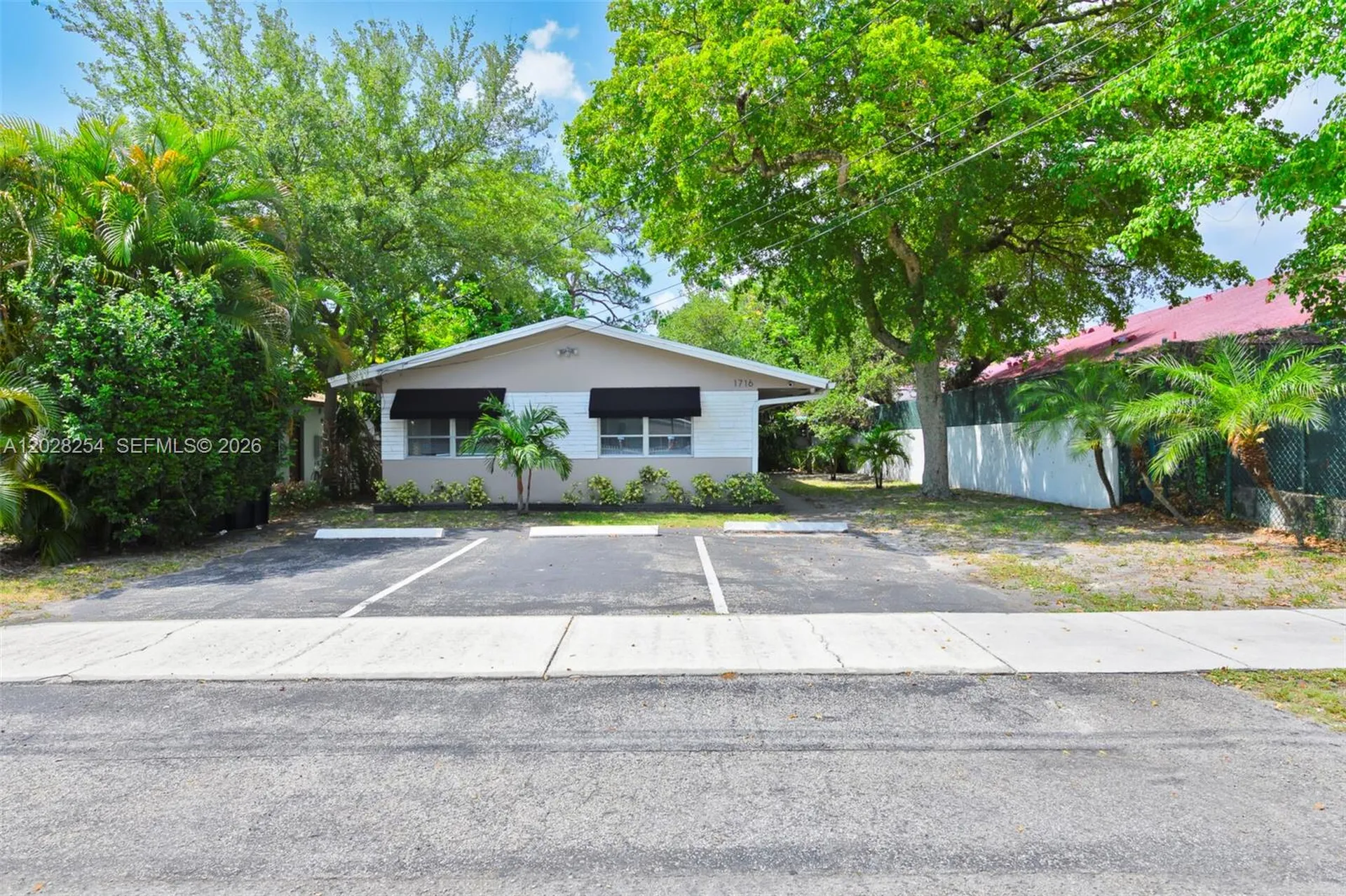1716 SW 11th Court Fort Lauderdale FL 33312