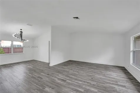 417 SE 4th Street Dania Beach FL 33004