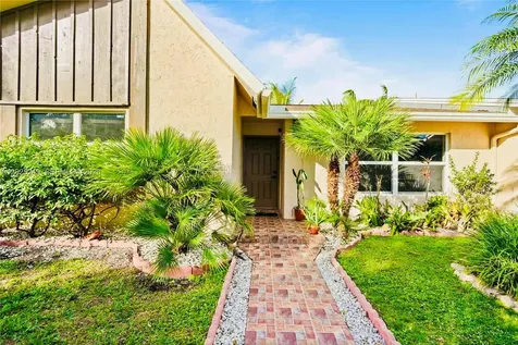 417 SE 4th Street Dania Beach FL 33004
