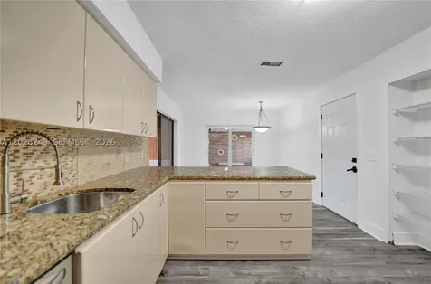 417 SE 4th Street Dania Beach FL 33004