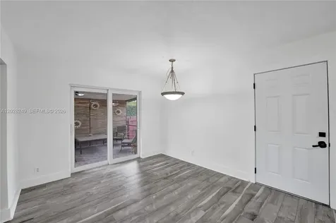 417 SE 4th Street Dania Beach FL 33004