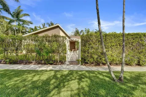 417 SE 4th Street Dania Beach FL 33004
