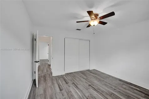 417 SE 4th Street Dania Beach FL 33004