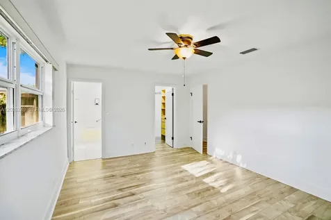 417 SE 4th Street Dania Beach FL 33004