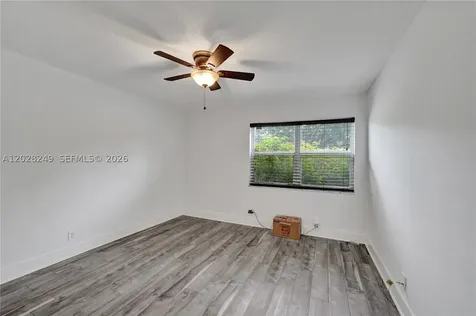 417 SE 4th Street Dania Beach FL 33004