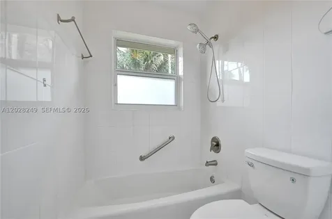 417 SE 4th Street Dania Beach FL 33004