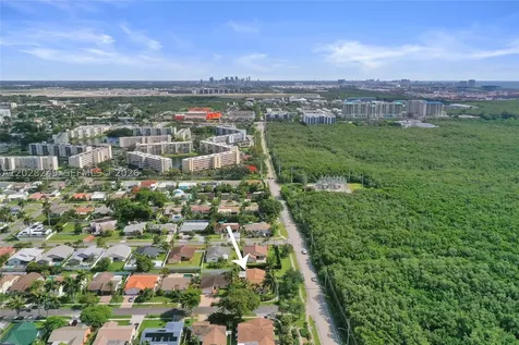 417 SE 4th Street Dania Beach FL 33004