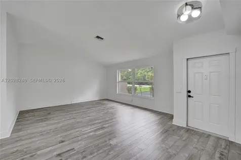 417 SE 4th Street Dania Beach FL 33004