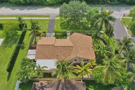 417 SE 4th Street Dania Beach FL 33004