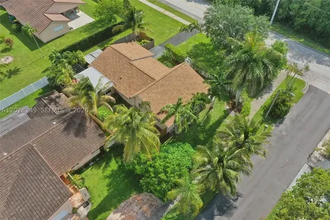 417 SE 4th Street Dania Beach FL 33004