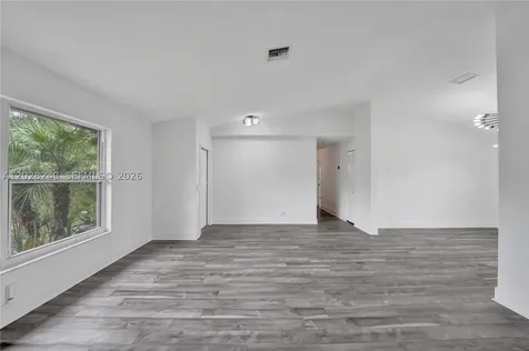 417 SE 4th Street Dania Beach FL 33004