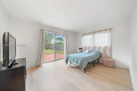 331 NE 42nd Court Oakland Park FL 33334