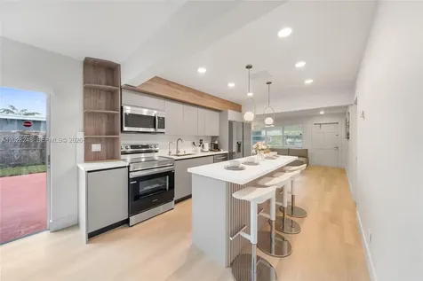 331 NE 42nd Court Oakland Park FL 33334