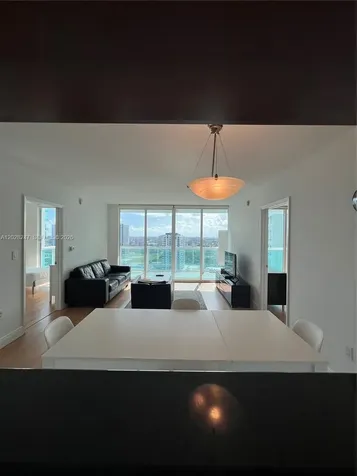 1800 N Bayshore Drive Miami FL 33132