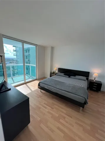 1800 N Bayshore Drive Miami FL 33132