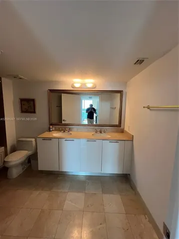 1800 N Bayshore Drive Miami FL 33132