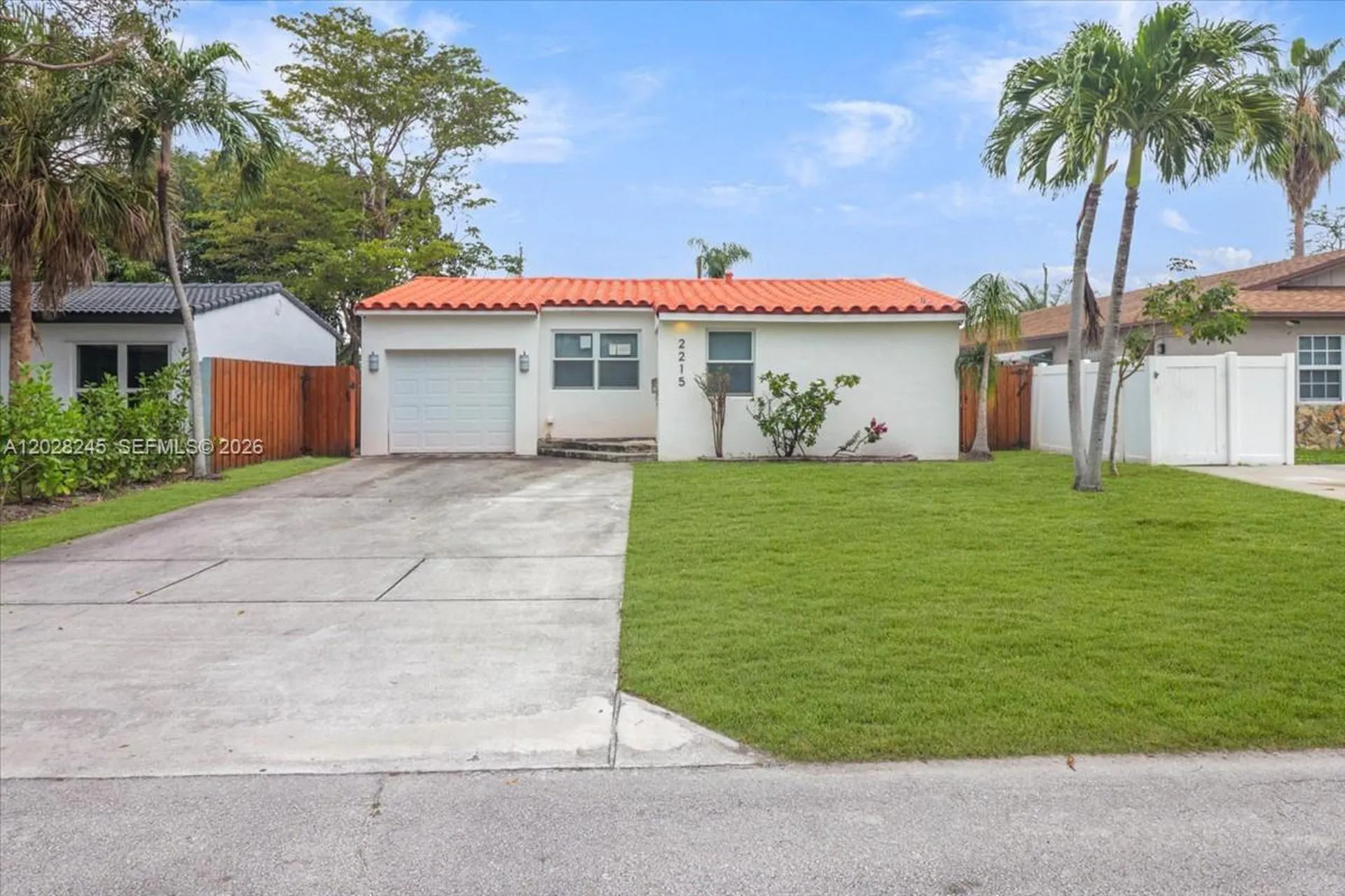 2215 Cleveland Street Hollywood FL 33020