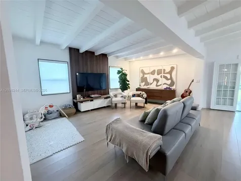 1869 NE 173rd Street North Miami Beach FL 33162