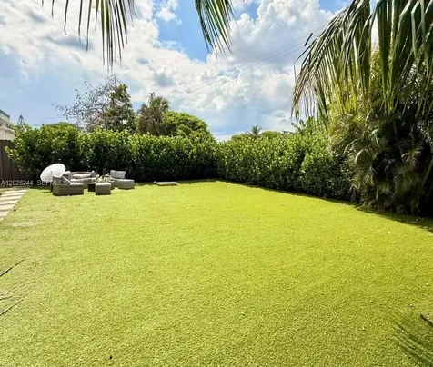 1869 NE 173rd Street North Miami Beach FL 33162