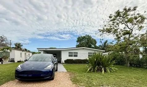 1869 NE 173rd Street North Miami Beach FL 33162