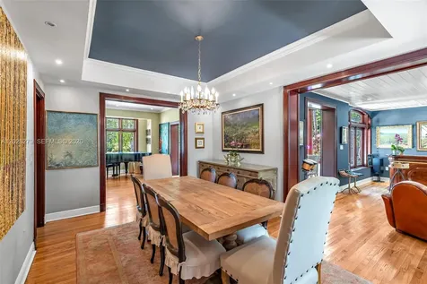 3462 N Moorings Way Miami FL 33133