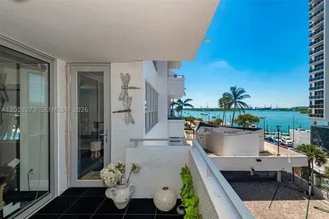 11 Island Avenue Miami Beach FL 33139