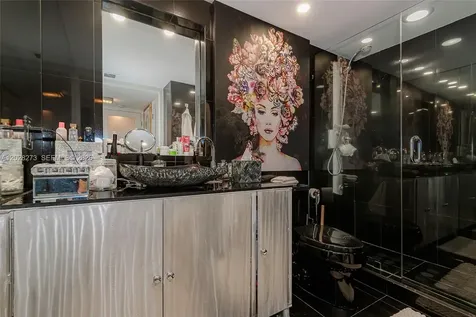 11 Island Avenue Miami Beach FL 33139