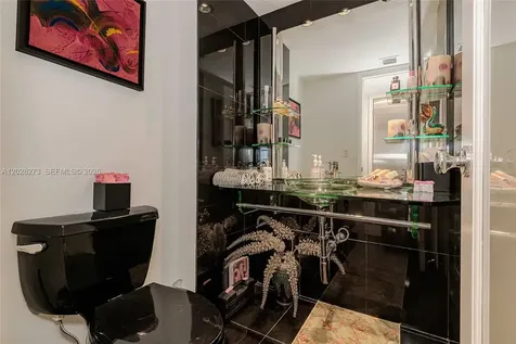 11 Island Avenue Miami Beach FL 33139