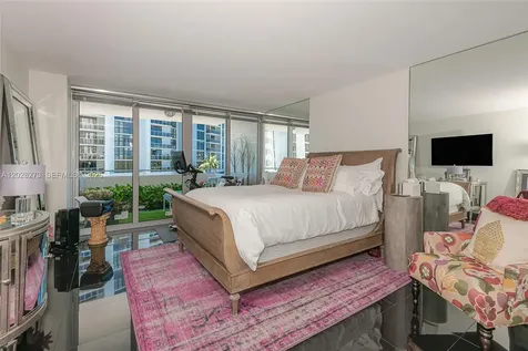 11 Island Avenue Miami Beach FL 33139