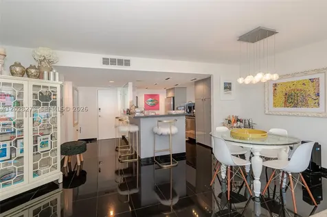 11 Island Avenue Miami Beach FL 33139