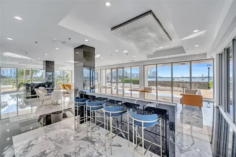 11 Island Avenue Miami Beach FL 33139