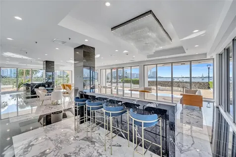 11 Island Avenue Miami Beach FL 33139