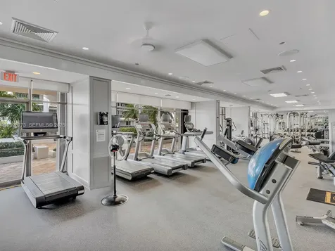 11 Island Avenue Miami Beach FL 33139