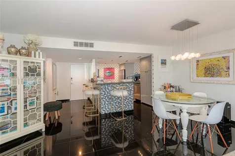 11 Island Avenue Miami Beach FL 33139