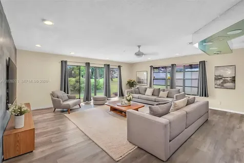 8176 Pine Circle Tamarac FL 33321