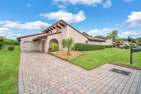 8176 Pine Circle Tamarac FL 33321