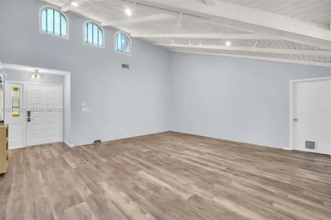 8176 Pine Circle Tamarac FL 33321