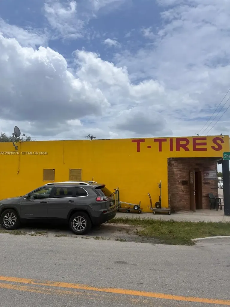 2337 N 21st Avenue Hollywood FL 33020
