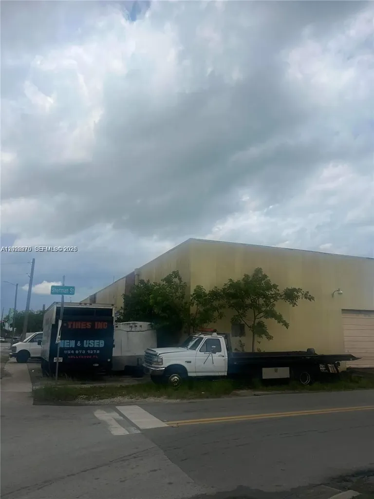 2337 N 21st Avenue Hollywood FL 33020