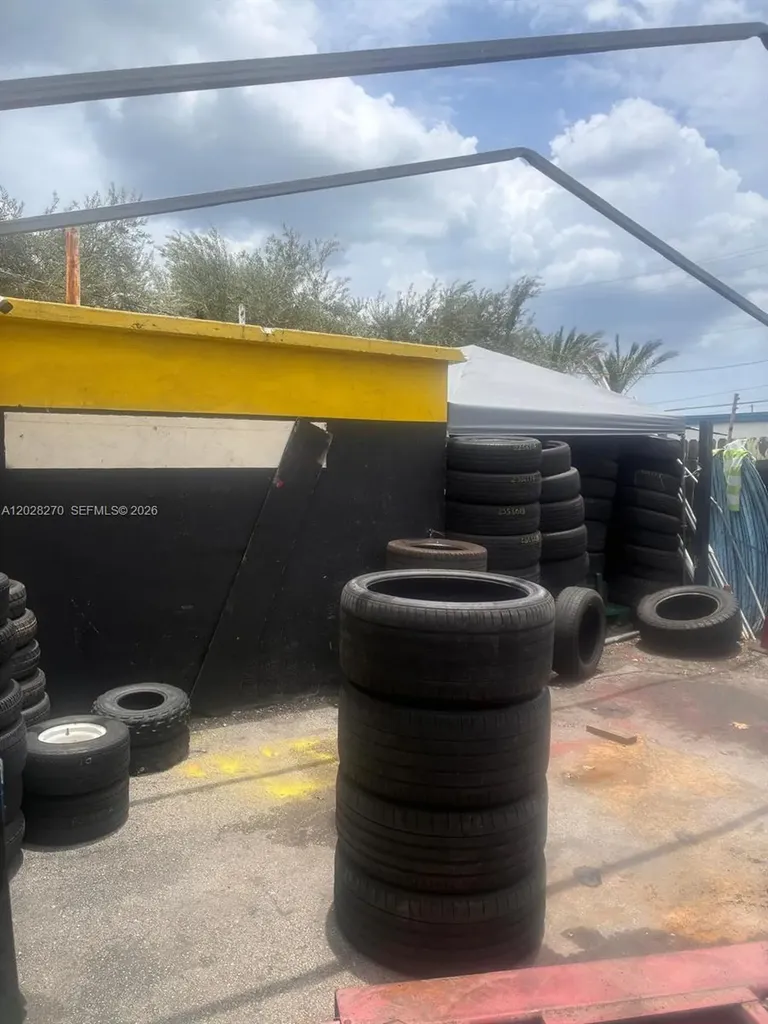 2337 N 21st Avenue Hollywood FL 33020