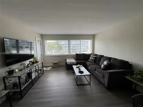 330 SE 2nd Street Hallandale Beach FL 33009