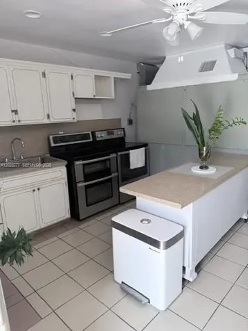 330 SE 2nd Street Hallandale Beach FL 33009