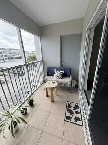 330 SE 2nd Street Hallandale Beach FL 33009