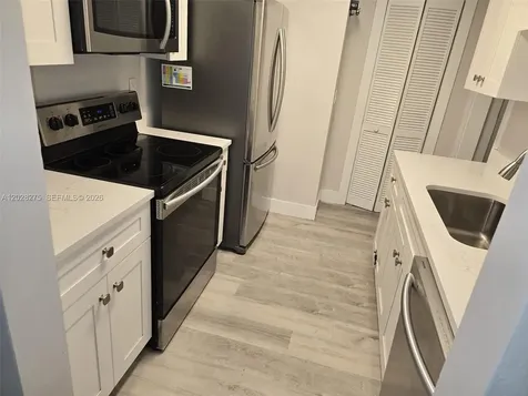 5022 SW 93rd Avenue Cooper City FL 33328
