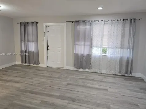 5022 SW 93rd Avenue Cooper City FL 33328